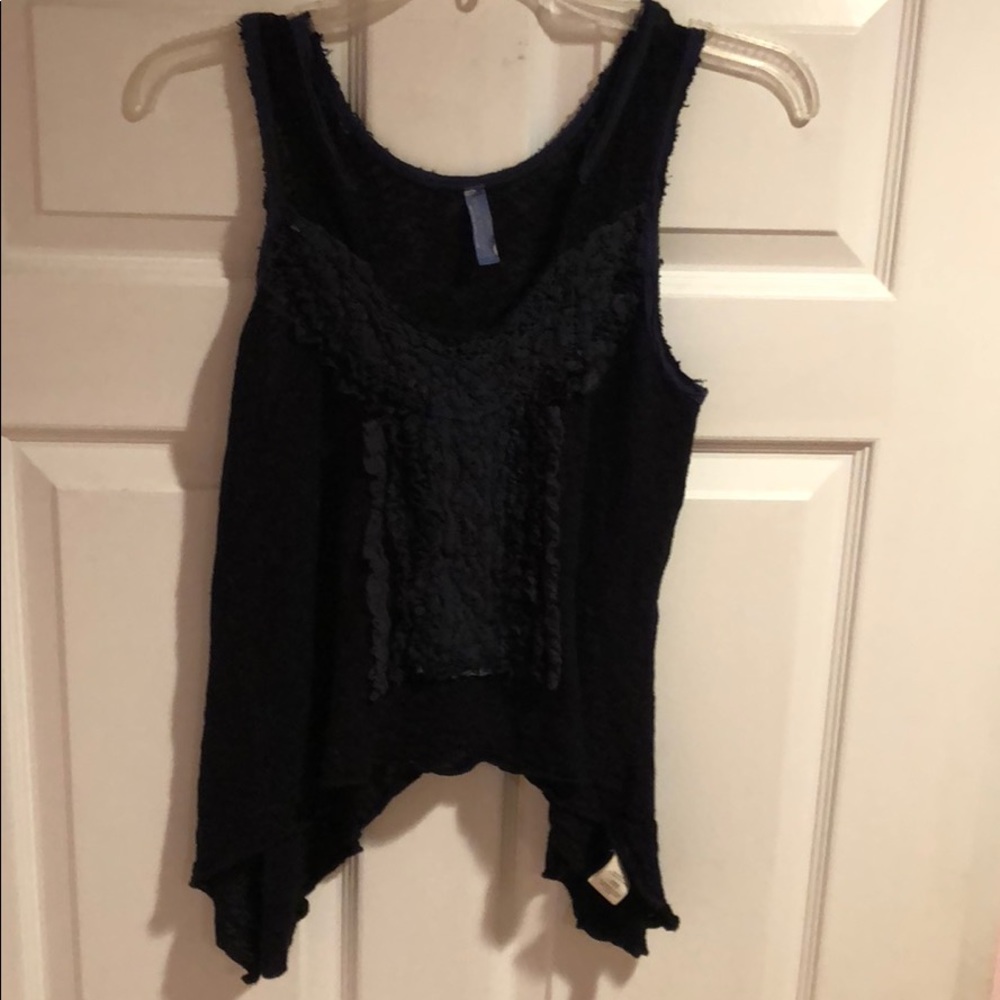 FREE PEOPLE FLOWY RUFFLE SLEEVELESS TOP